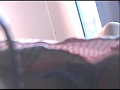 盗撮パンチラ電車 熟女パンチラ逆さ盗撮3