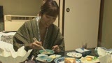 憧れの女上司とふたりで地方出張に行ったら急遽現地の温泉宿に一泊することになりました。 彩奈リナ5