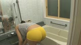 before友達の母ちゃんが風呂掃除をしている所を覗いたら僕のチ◯ポも洗ってくれた話しwwwafter before友達の母ちゃんが風呂掃除をしている所を覗いたら僕のチ◯ポも洗ってくれた話しwwwafter