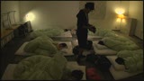 部活動合宿で睡眠薬夜這いをする顧問教師の記録映像8