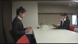 新人女性社員が面接官0034