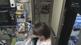 自分の部屋に泊まることになった妻の女友達「人妻千佳さん（仮名）３６歳」に当然のように手を出してしまうワタシ0