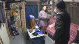 自分の部屋に泊まることになった妻の女友達 ｢人妻広子さん(仮名)四十歳｣に当然のように手を出してしまうワタシ082