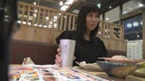 自分の部屋に泊まることになった妻の女友達 ｢人妻久美子さん(仮名)三十五歳｣に当然のように手を出してしまうワタシ(24)8