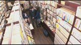 「欲求不満の美淫娘が本屋で真面目な男子高生にパンチラを見せたら火がつくまで何分？！」VOL.127