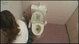 隠し撮り 激カワ女子〇生の潮吹きトイレオナニー傑作選10