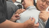 満員電車で羽交い絞めにされ切り裂きマキシワンピの隙間から乳首だけを徹底的に開発されるアヘ顔敏感女　水川潤5