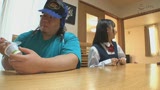 ヨッちゃんはバカじゃないもん！ちょっと性欲が我慢できないだけ…大っきなお兄ちゃんの押しつぶしピストンでマ○コぶっ壊される妹　由良かな2
