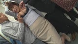 満員電車で吊り革拘束され両乳首同時開発のすえ無念の発情してしまった巨乳美女2　有岡みう26
