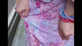 おしっ娘がまん！がまん出来なくてお外でオシッコお漏らし！？びしょ濡れの炉利マ●コに大人チ●ポねじ込み羞恥中出しSEX このみ(メスガキ21)0