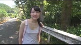 北陸のとある田舎町にノーブラでうろついていると噂の乳首ぽっち美少女を探しに車を走らせました。1