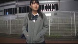 初心で可愛い女子校生を電マやカチカチの18センチ位のデカチンで寸止めしたり有無を言わさずズボっと挿入したりして驚き戸惑っていても「ラップ越しなら…」　その23