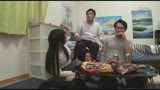 ソソる友達の妹と家飲み会でこっそり肉体関係に！男友達で集まった家飲み会に友達の妹が「私にも飲ませて」と強引に乱入。0