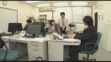 ヤリたくてヤリたくてしょうがない同期入社のソソる不倫女子社員　 欲求不満な同期入社のソソる女子社員が年の離れた既婚上司にせまり2人きりで濃厚ベロキス！！11