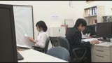 いつも真面目なあの子はソソるお漏らし女子社員　ある日、真面目なあの子が体調悪かったのか失禁しているのを見てしまった。13