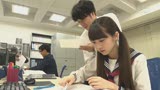 「社内のバイト女子にセクハラしていたら…エロい顔して援助交際を申し込まれた！」俺の会社では掃除や会議のコピー等、雑用で女学生や人妻をバイトで雇っている。3