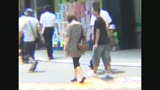 恥ずかしいけどリモコンバイブで濡れ濡れ　素人娘股間ビリビリ直撃ナンパⅥ5