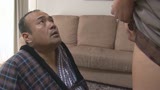 狂おしき接吻と情交　新妻と義父　さとう遥希16