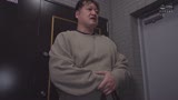 家庭教師先の小悪魔女子が潤んだ目で巨乳の谷間を見せつけながら接吻を求めてくるのです　朝比ゆの1
