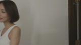 「終電なくなっちゃったね…じゃあウチくる？」終電を逃して旦那さんが出張中の女上司の家にお泊まり不倫、誘惑発情された僕は興奮して朝までハメ続けた 美咲かんな13