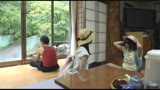 二人の妹と中出し近〇相姦旅行　しずく＆みお0