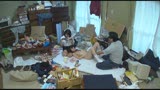 団地少女連れ込みわいせつ映像17