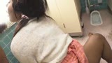 美少女を狙った黒人トイレこじ開け強●9