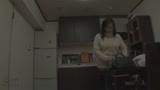 義理の父に貪り犯●れ続ける娘の近○相姦映像32