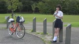 自転車通学の○学生びしょ濡れ雨宿り野外レ●プ映像0