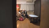 義理の父に犯され弄ばれる娘の近◯相姦映像28
