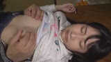 義理の父に犯され弄ばれる娘の近◯相姦映像32