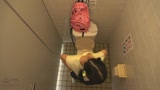 夏休み日焼け美少女公衆トイレわいせつ映像2