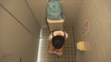 夏休み日焼け美少女公衆トイレわいせつ映像31