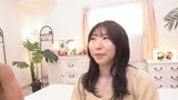 お尻のキレイな素人お姉さん！　パンティ越し素股してもらえませんか？恥ずかしいけど興奮しちゃって顔は真っ赤！18