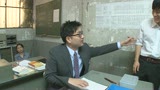 声が出せない絶頂授業で10倍濡れる人妻教師 吉野かおる 50歳25