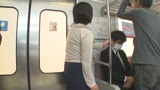 人妻痴漢電車〜さわられた五十路母〜 澤田一美 59歳12