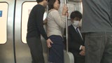 人妻痴漢電車〜さわられた五十路母〜 澤田一美 59歳8