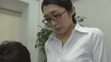 美脚×長身な新入社員OLに研修中にセクハラしても上司にチクられない方法とは…香苗レノン14