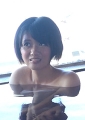 夫婦で行く温泉旅行の取材旅行に参加した読者モデルの若妻さんを酔わしてはめを外して他人棒を嵌める⁉開放的な状況は若妻さんも淫らに股を広げる‼