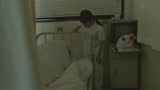 入院中、看護師に眠れないから少し話相手になってくれと…！夜勤の看護師さんは欲求不満で性欲を持て余している0