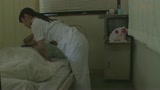 入院中、看護師に眠れないから少し話相手になってくれと…！夜勤の看護師さんは欲求不満で性欲を持て余している12
