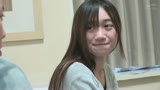 新婚ホヤホヤ清楚系若妻さんに不倫や夫婦生活についてアンケート調査⁉不倫ごっこ遊びと称して唇を奪うと…1