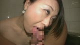 大阪からAV出演の為にやってきたチャキチャキ熟女を狭いお風呂で嵌め倒す！17