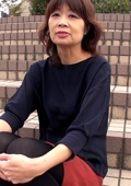 大阪生まれのチャキチャキ熟女が久々のSEXに心躍らせAV出演！AV男優相手に本気の快楽生中出しSEX