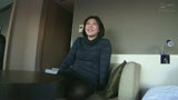 身の回りに潜む清楚な顔した熟女もやっぱりむっつりヤリマン！躊躇いなく男根をしゃぶる淫乱妻0