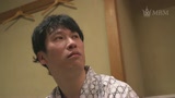 娘夫婦の久しぶりの帰省。誘う美し過ぎる義母と妻の傍で激ピスSEX！4