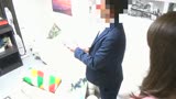 「おばさんを酔わせてどうするつもり？」若い男女で溢れ返る相席居酒屋で一人呑みしている熟女を狙い撃ちで口説いてお持ち帰り！寂しさと欲求不満が募った素人奥さんの乾いたカラダはよく濡れる！！VOL.287