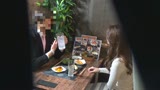 「おばさんを酔わせてどうするつもり？」若い男女で溢れ返る相席居酒屋で一人呑みしている熟女を狙い撃ちで口説いてお持ち帰り！寂しさと欲求不満が募った素人奥さんの乾いたカラダはよく濡れる！！VOL.313