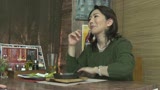 「おばさんを酔わせてどうするつもり？」若い男女で溢れ返る相席居酒屋で一人呑みしている熟女を狙い撃ちで口説いてお持ち帰り！寂しさと欲求不満が募った素人奥さんの乾いたカラダはよく濡れる！！VOL.21