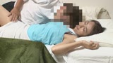 「おばさんを酔わせてどうするつもり？」若い男女で溢れ返る相席居酒屋で一人呑みしている熟女を狙い撃ちで口説いてお持ち帰り！寂しさと欲求不満が募った素人奥さんの乾いたカラダはよく濡れる！！VOL.1811